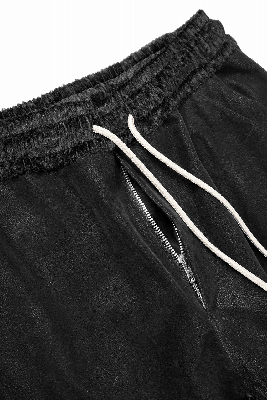 CARGO WIDE PANTS / SYNTHETIC LEATHER + VELOUR (BLACK)