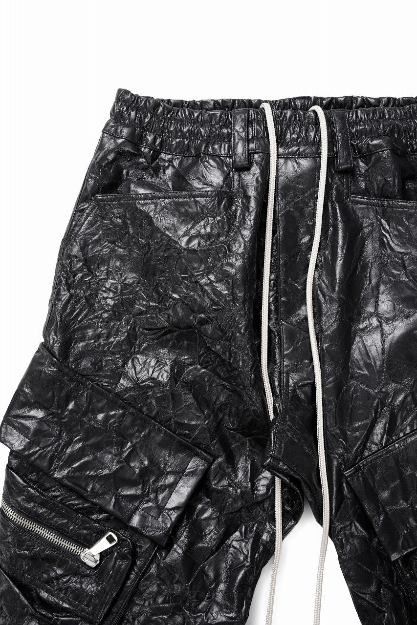 TUCK CARGO PANTS / WASHER SYNTHETIC LEATHER (BLACK)