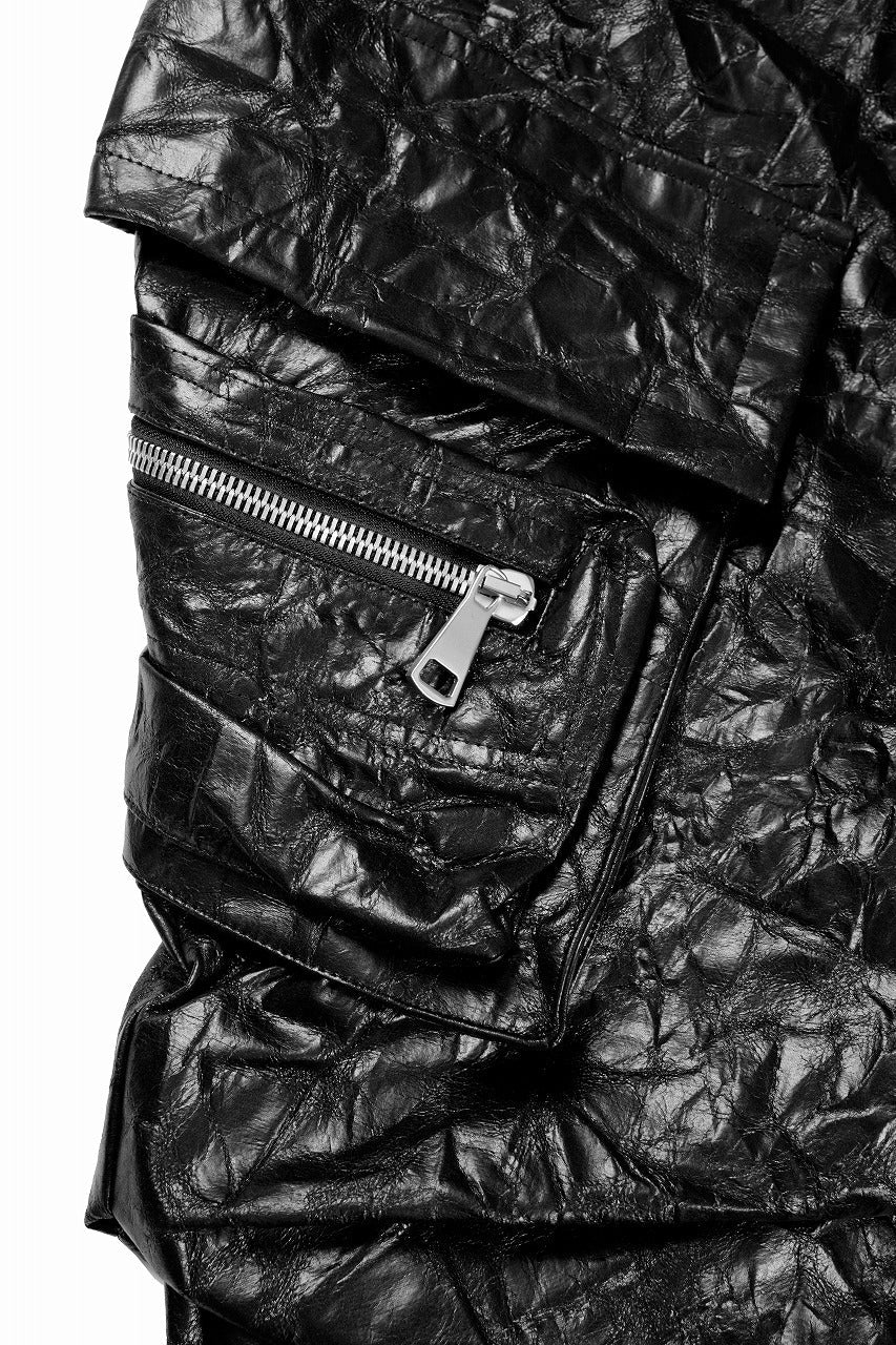 TUCK CARGO PANTS / WASHER SYNTHETIC LEATHER (BLACK)