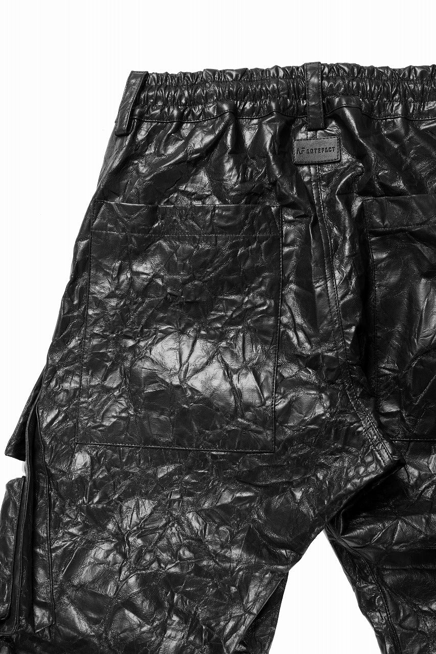 TUCK CARGO PANTS / WASHER SYNTHETIC LEATHER (BLACK)