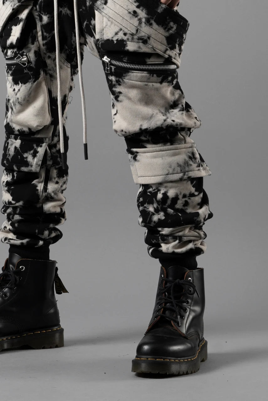 BELT CARGO SAROUEL JOGGER / MOTTLED DYING (BLACK x IVORY)