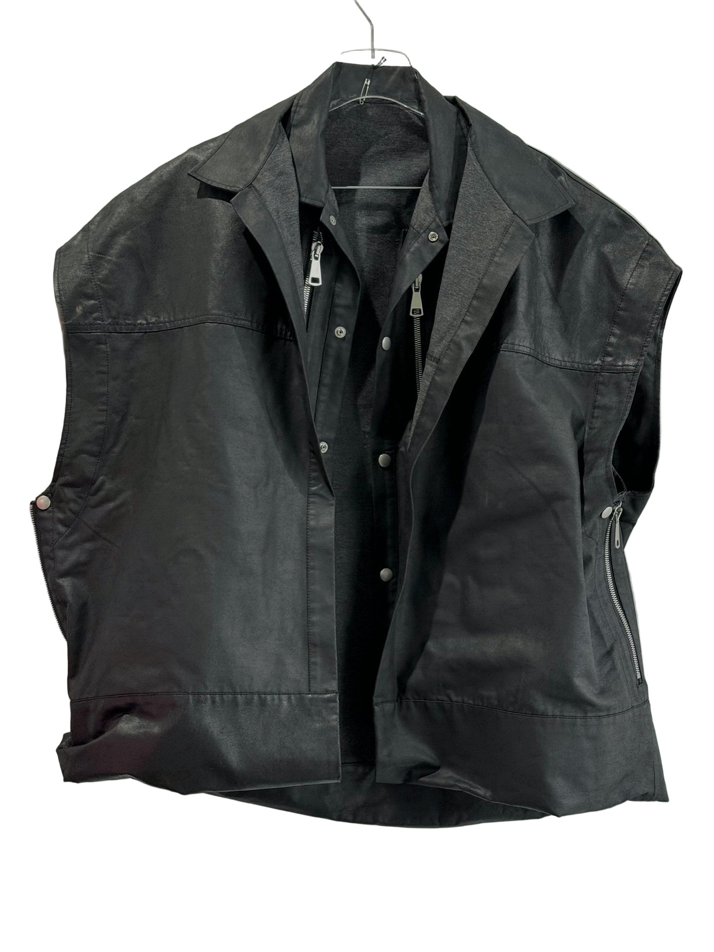 DOUBLE-LAYERED WORK VEST (BLACK)