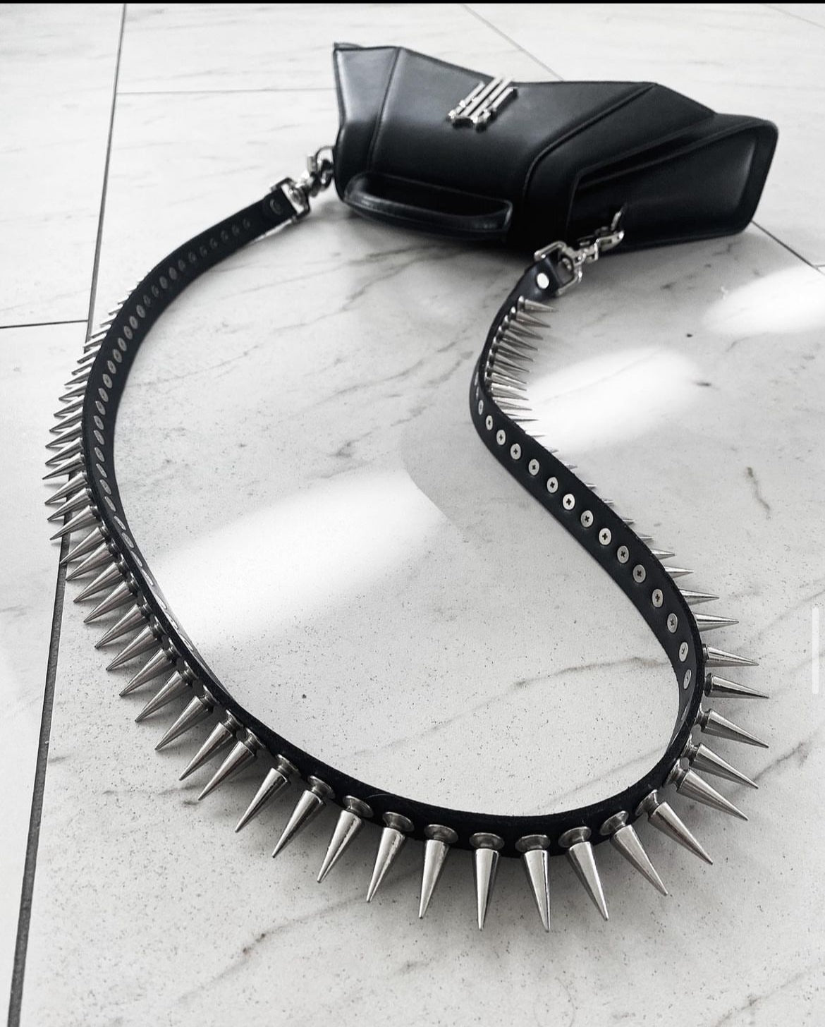 JETT SPIKED BAG STRAP