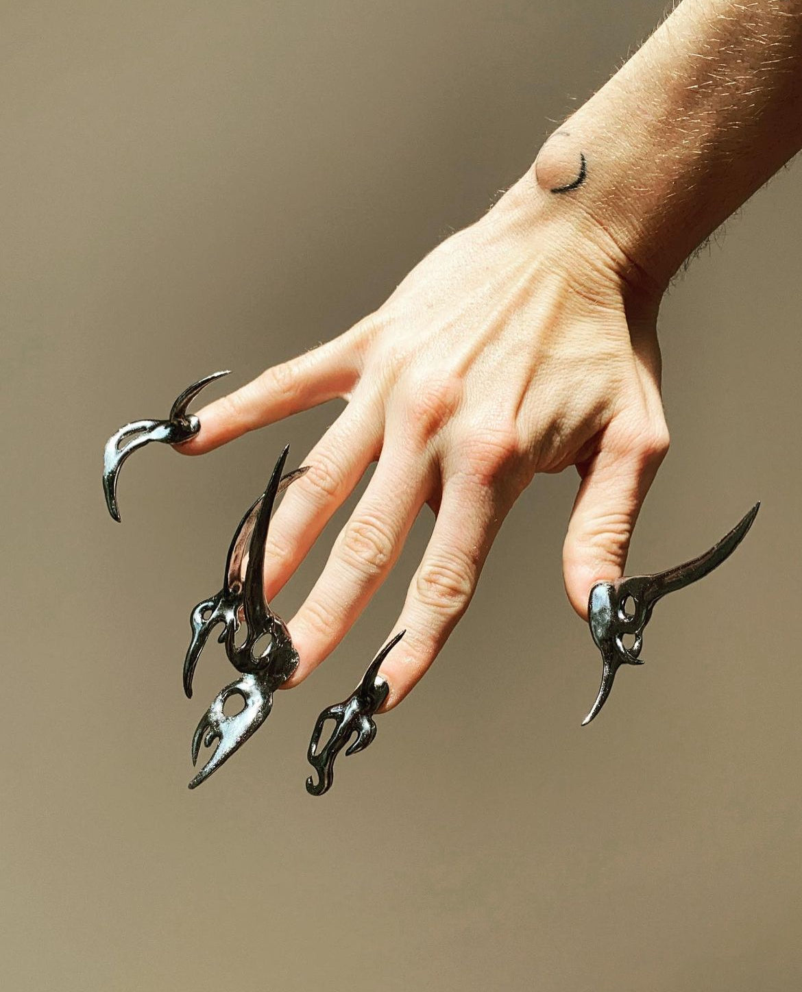 BIZARRE CHROME Reusable Sculpted Nail Set (XS)
