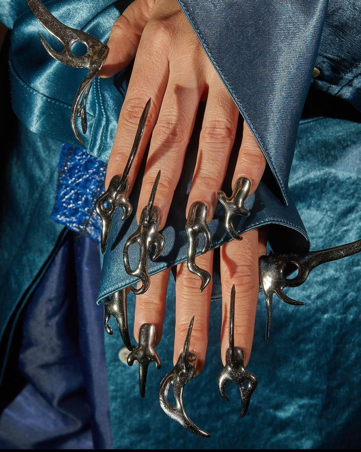 BIZARRE CHROME Reusable Sculpted Nail Set (XS)