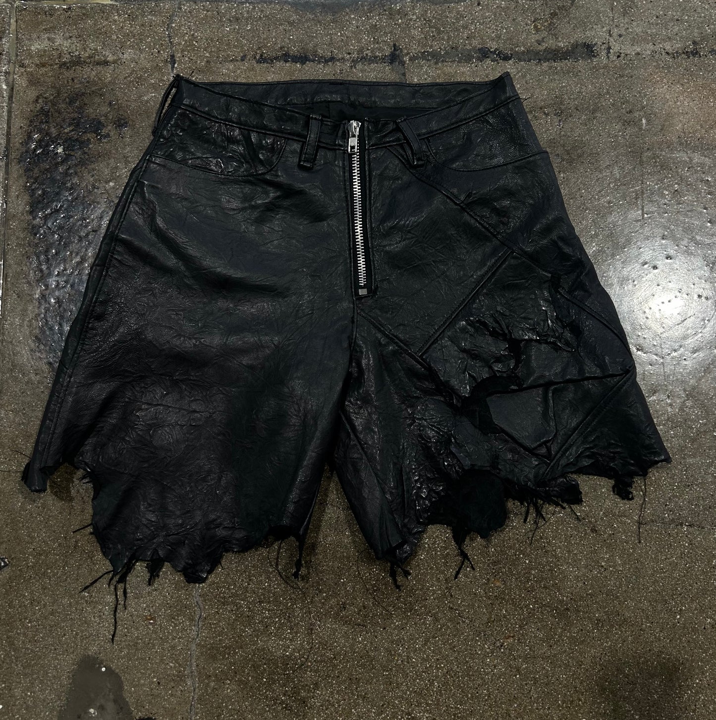 RAW EDGE LAMBSKIN SHORTS