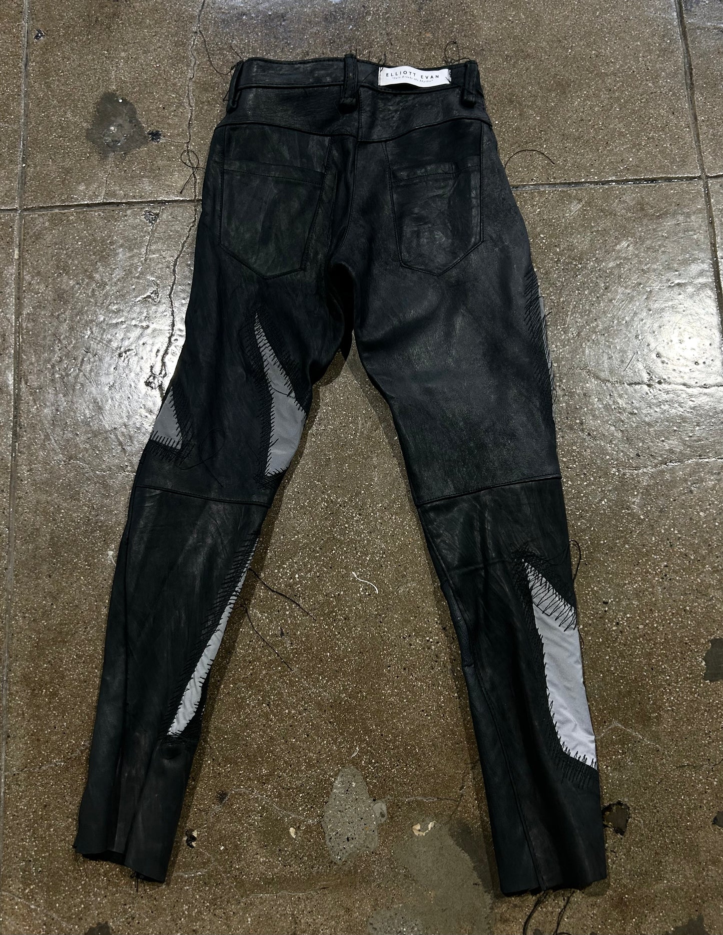 LEATHER/ 3M SCARS PANTS