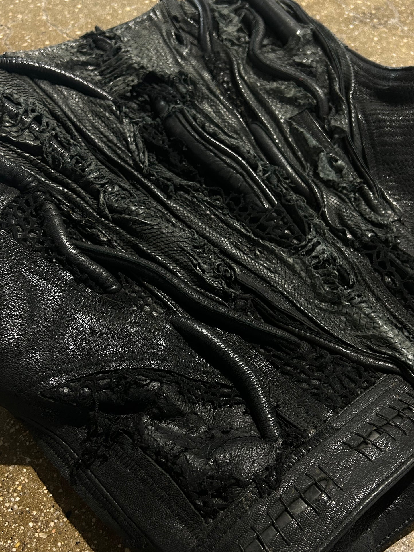 DARK ENTIRES LEATHER VEST