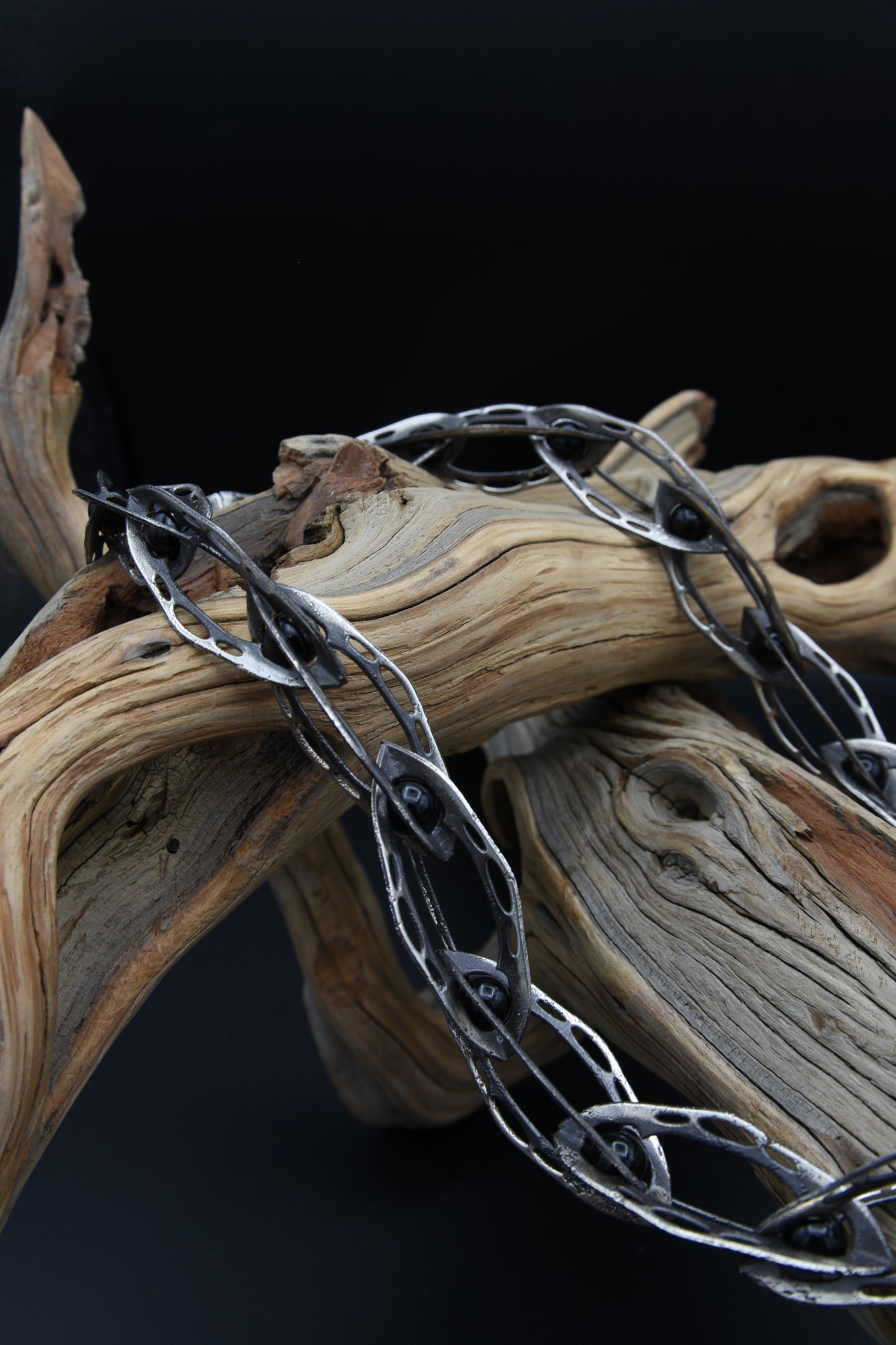 LACEBONE CHAIN - EDGE POLISHED - OBSIDIAN