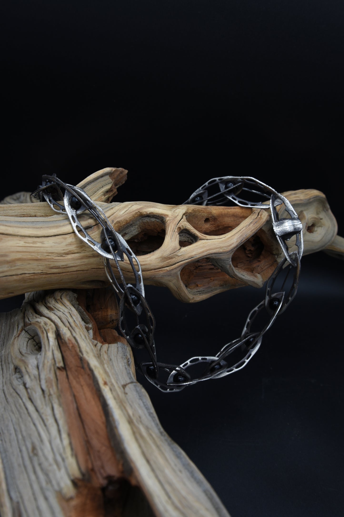 LACEBONE CHAIN - EDGE POLISHED - OBSIDIAN