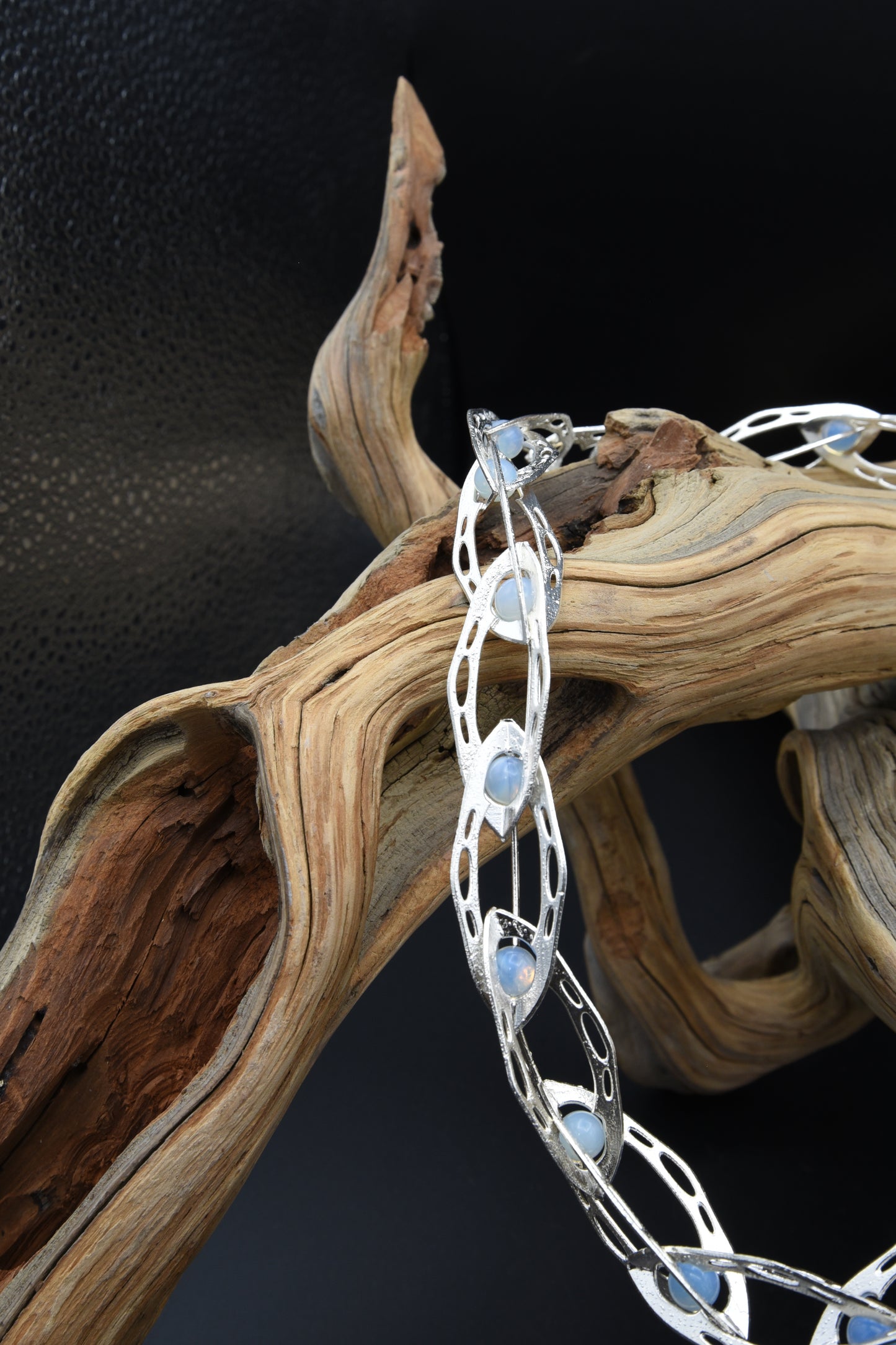 LACEBONE CHAIN - OPAL