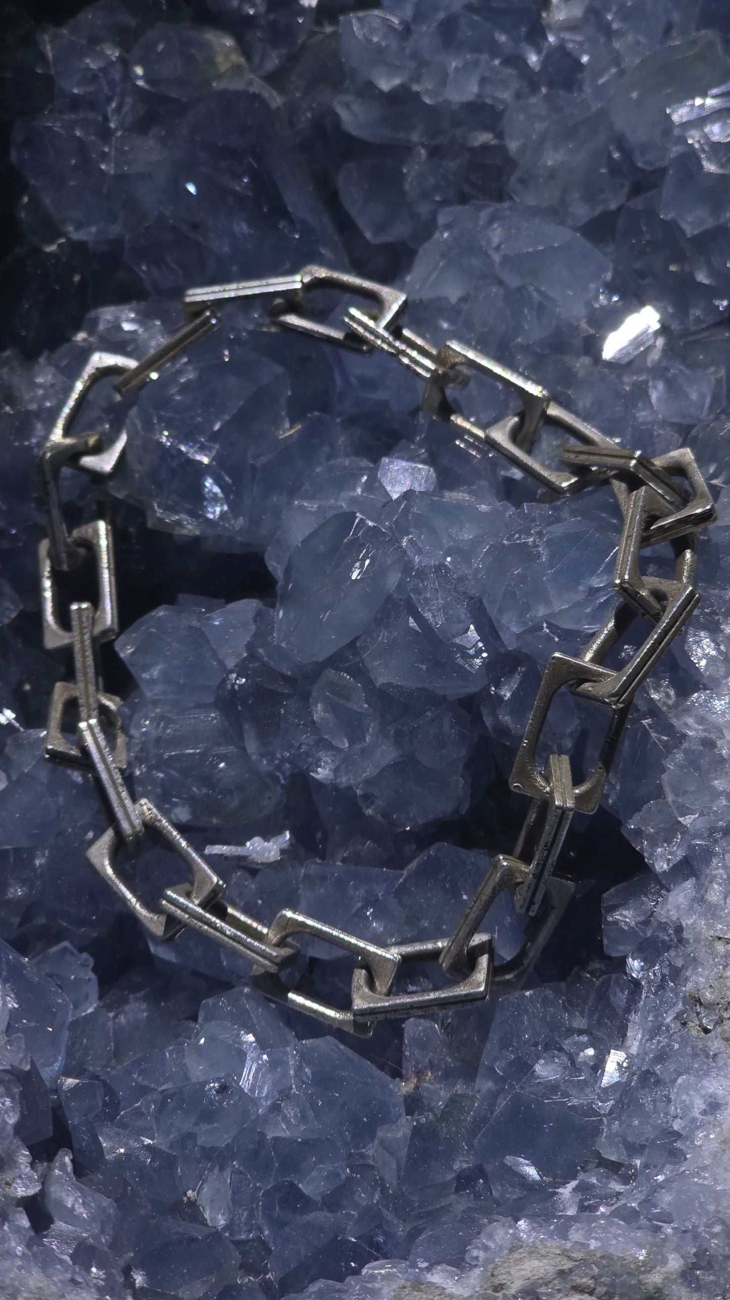 LOST CHAIN