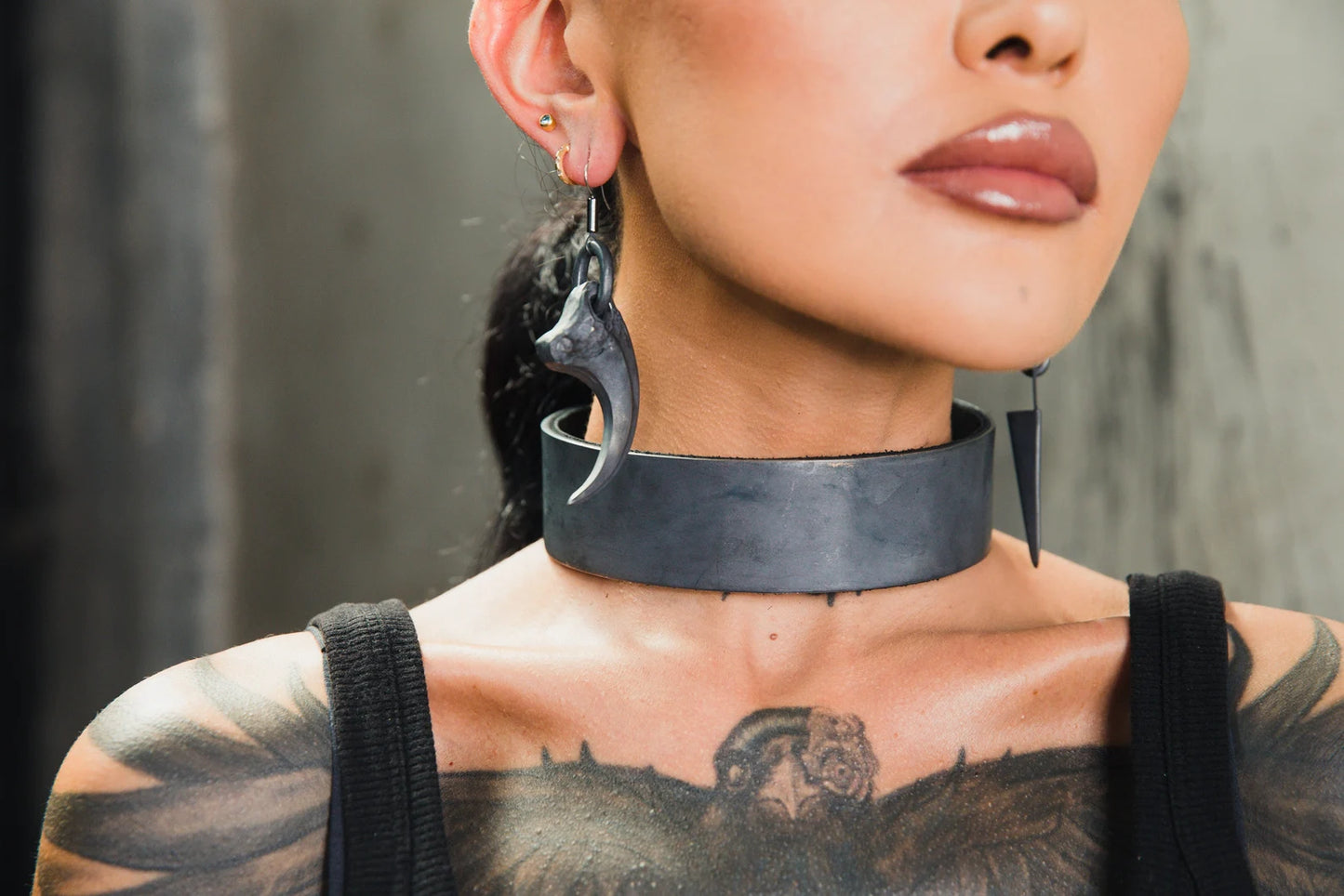 Black Choker Collar Metal