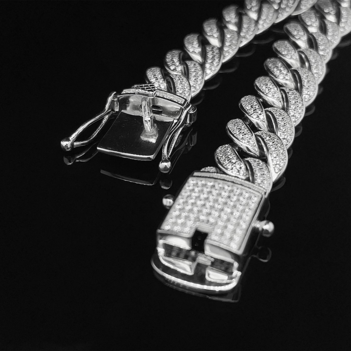 Icy Miami Curb Bracelet 11.7mm