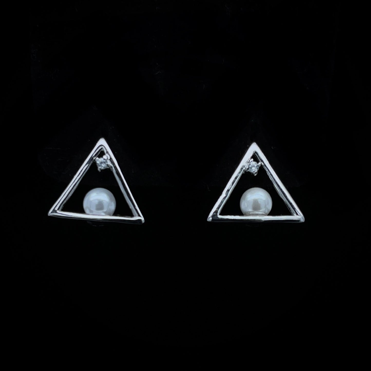 Pyramid Earrings w/ Pearl