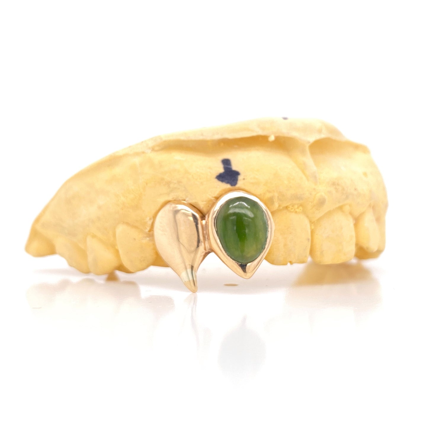 Jade Grillz Gold with Fang